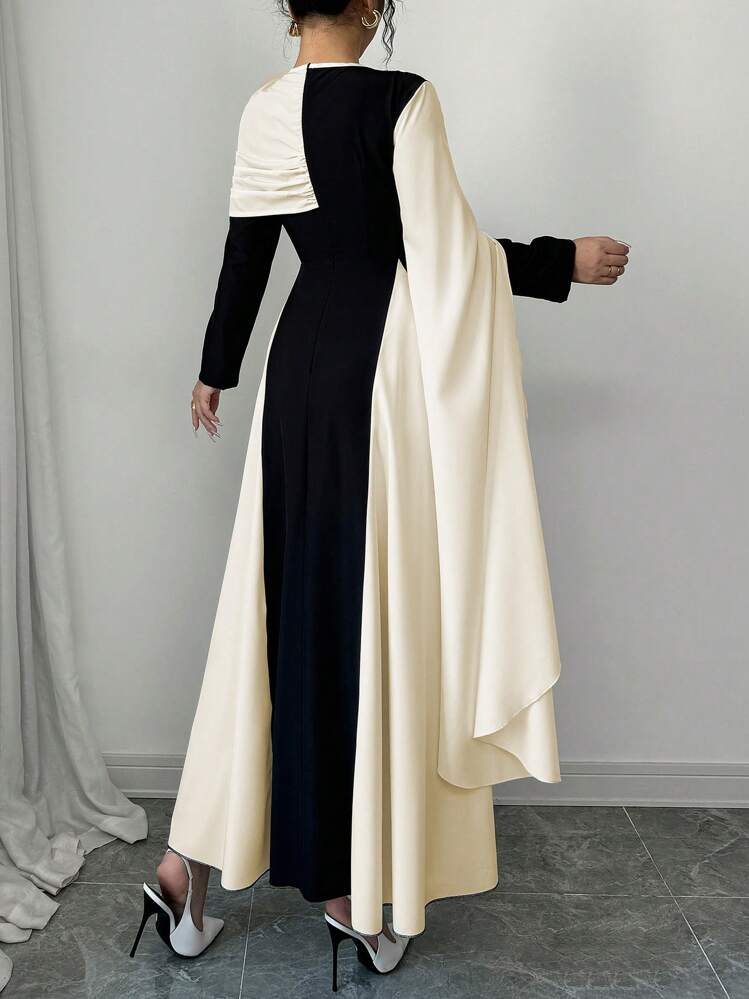 Pleated Color Cape Dress